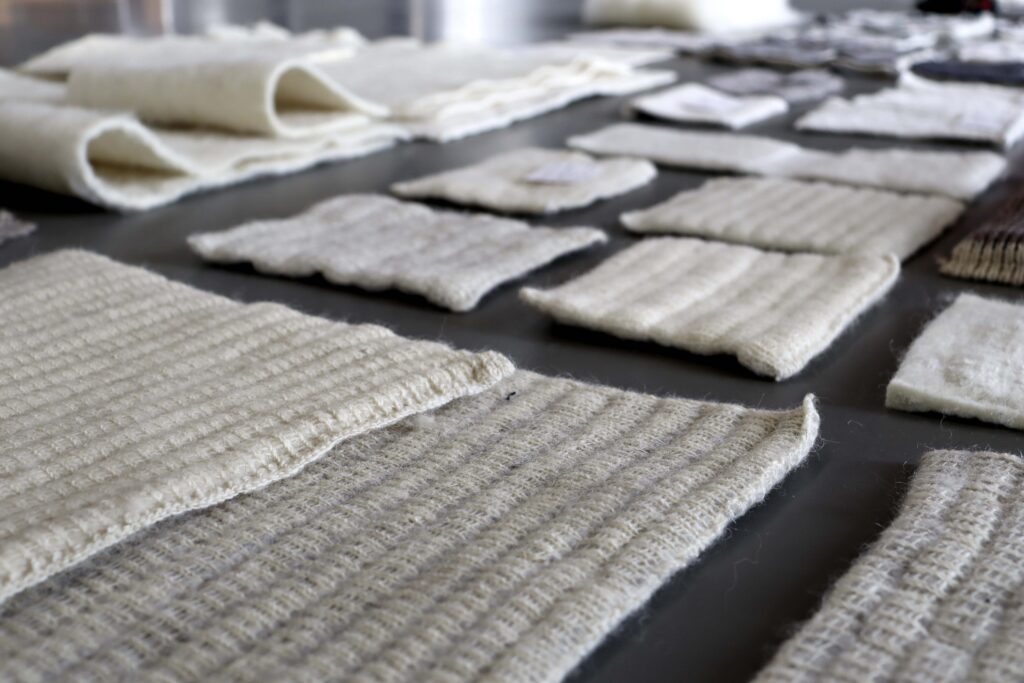 Florence Wuillai Designer Textile Artiste Laines Fran aises florence-wuillai-designer-textile-artiste-laines-fran-aises